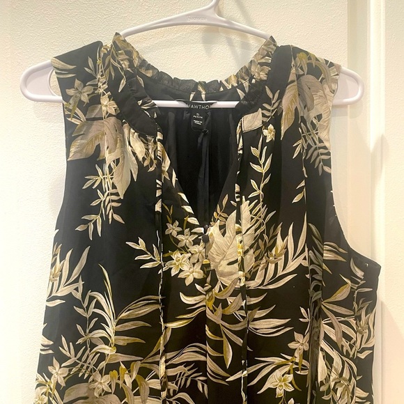 NEW…41 HAWTHORN Amanda Sleeveless Split Neck Ruffle Detail Blouse - Picture 3 of 5